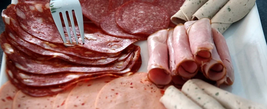 Mangiare salumi affettati fa male rischio demenza